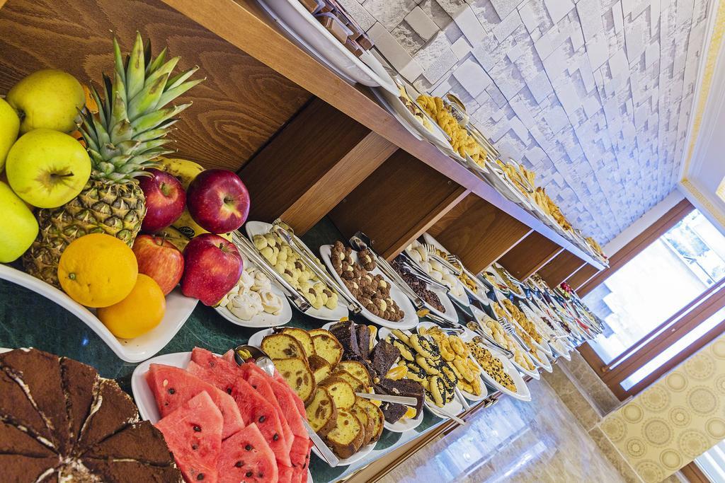 Lausos Palace Hotel Sisli Istanboel Buitenkant foto