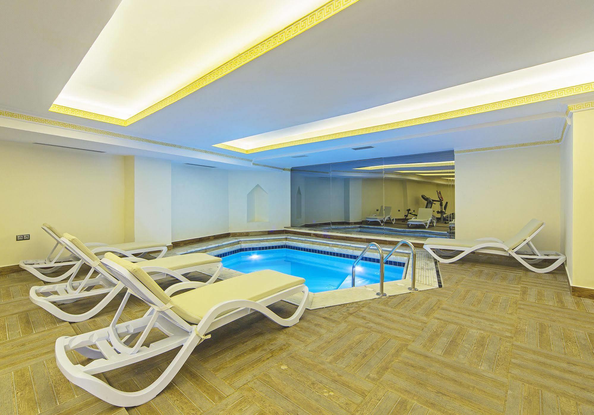 Lausos Palace Hotel Sisli Istanboel Buitenkant foto